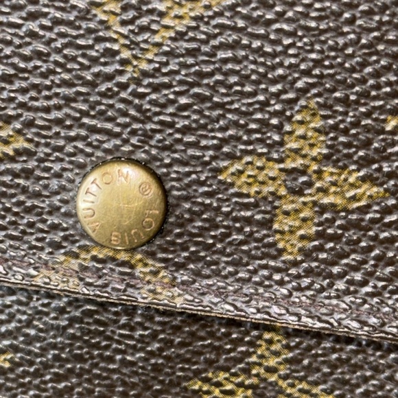 Authentic Louis Vuitton Sarah Monogram Wallet on a Chain - Picture 8 of 13